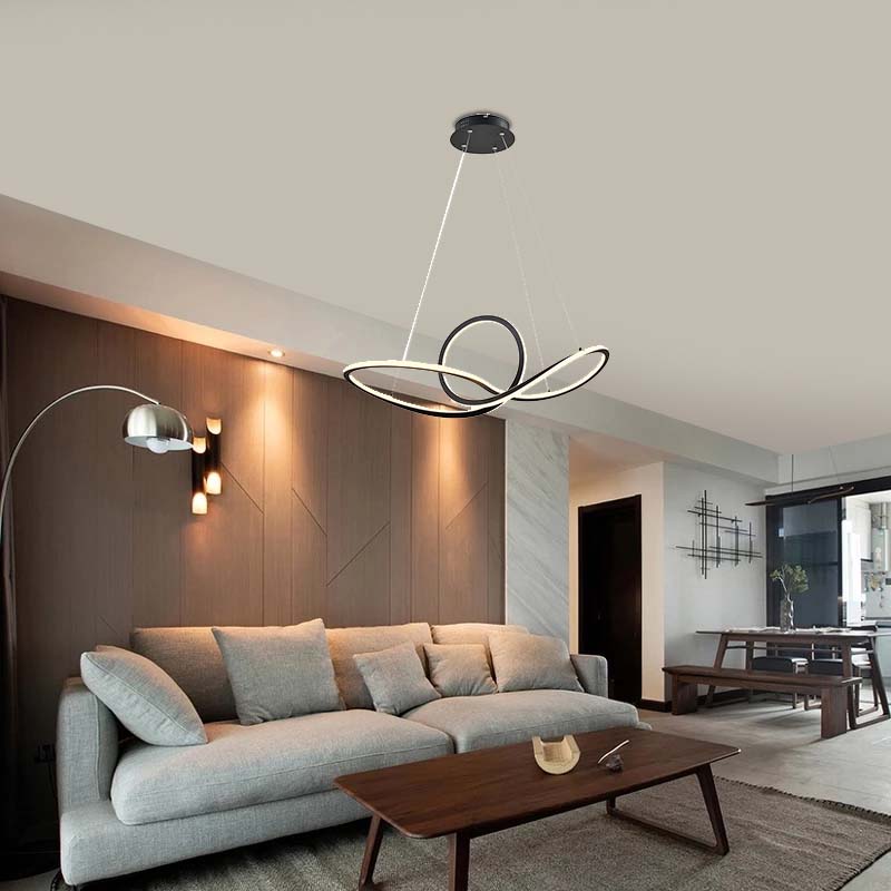 Créez une ambiance sophistiquée avec l'élégante suspension lumineuse à DEL à rayures douces Illuminate